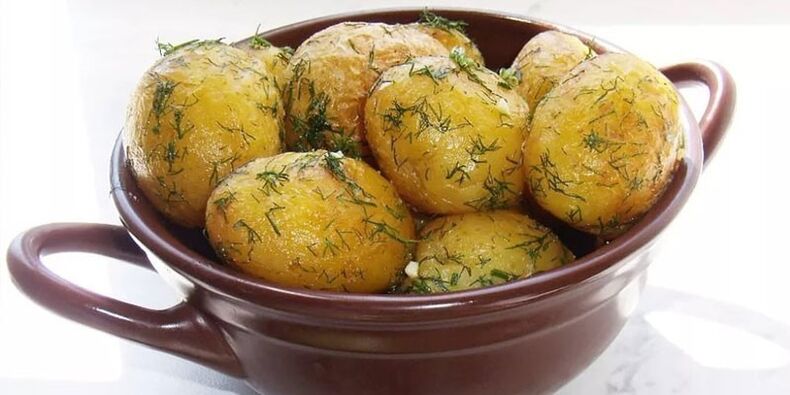 keptos bulvės su žolelėmis svorio metimui
